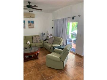 VENTA DE HERMOSA CASA EN PLAYA BLANCA, AMOBLADA, LOCALIZACIÓN PERFECTA