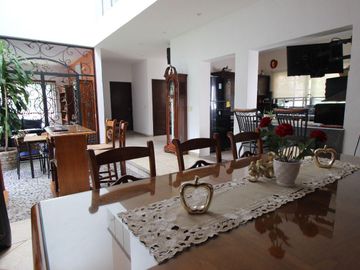 HERMOSA CASA EN CUERNAVACA CENTRO