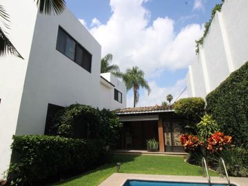 HERMOSA CASA EN CUERNAVACA CENTRO