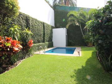 HERMOSA CASA EN CUERNAVACA CENTRO
