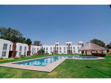 Casa en Renta en Jiutepec en Residencial con Vigilancia Alberca Jardín