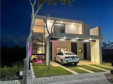 PREVENTA CASA EN PRIVADA TARVOS SOLUNA MERIDA YUCATAN