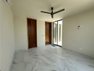 PREVENTA CASA EQUIPADA EN PRIVADA SOLUNA TEMOZON MÉRIDA