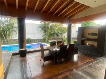 Casa en Fraccionamiento en Burgos Temixco - SOR-353-Fr*