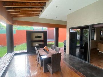 Casa en Fraccionamiento en Burgos Temixco - SOR-353-Fr*