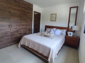 Venta Casa de Estreno en Urb. Costa Brisa, Vía a la Costa
