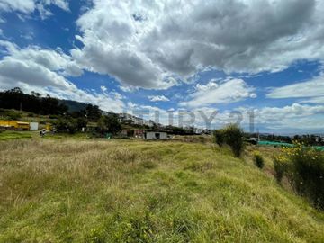 TERRENO DE VENTA IDEAL PROYECTO INMOBILIARIO  SECTOR SAN JUAN DE CUMBAYA