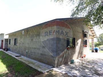 VENTA CAMPO DE 10 HECTAREAS Y CASA EN SPEGAZZINI