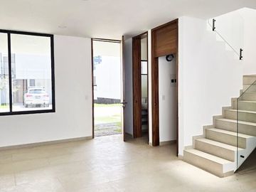 CASA EN VENTA COTO CARRARA CAPITAL NORTE