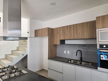CASA EN VENTA COTO CARRARA CAPITAL NORTE