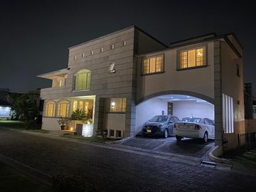 VENTA DE CASA EN RESIDENCIAL REAL DE ARCOS METEPEC