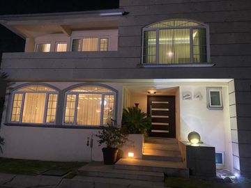 VENTA DE CASA EN RESIDENCIAL REAL DE ARCOS METEPEC