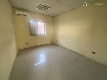 Oficina en Venta en Av el Salto