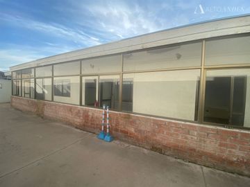 Oficina en Venta en Av el Salto