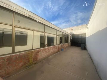Oficina en Venta en Av el Salto