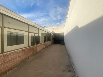 Oficina en Venta en Av el Salto