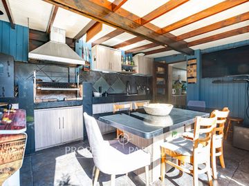 Estupenda casa en Puertas del Mar