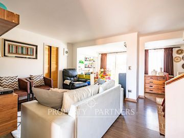 Estupenda casa en Puertas del Mar