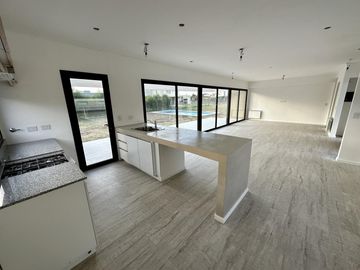 Casa en venta en Santa Juana Canning
