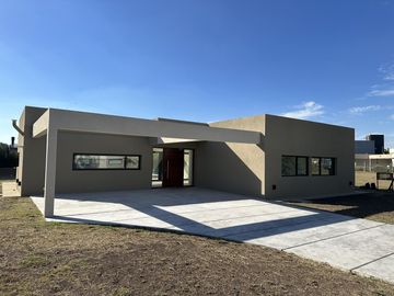 Casa en venta en Santa Juana Canning