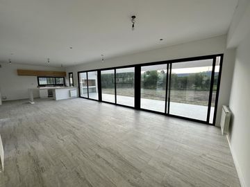 Casa en venta en Santa Juana Canning