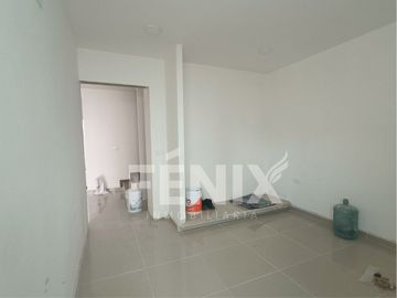 Casa en pre-venta  con habitación en planta baja - Fracc. Privado Coatepec