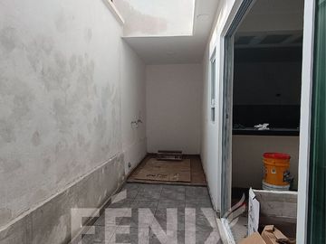 Casa en pre-venta  con habitación en planta baja - Fracc. Privado Coatepec