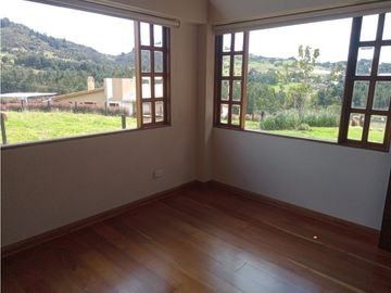 En la vereda Frailejonal de La Calera vendo linda casa de campo
