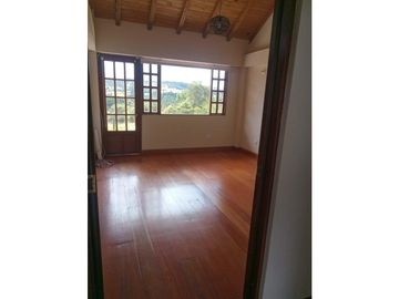 En la vereda Frailejonal de La Calera vendo linda casa de campo