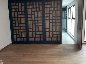 CASA SOLA TOTALMENTE REMODELADA 4 ó 5 RECÁMARAS, ESQ. PILARES, COL. LETRÁN VALLE