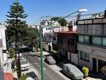 CASA SOLA TOTALMENTE REMODELADA 4 ó 5 RECÁMARAS, ESQ. PILARES, COL. LETRÁN VALLE