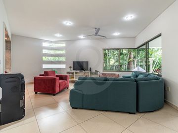 Casa en venta en Fraccionamiento Burgos Bugambilias