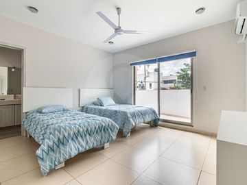 Casa en venta en Fraccionamiento Burgos Bugambilias