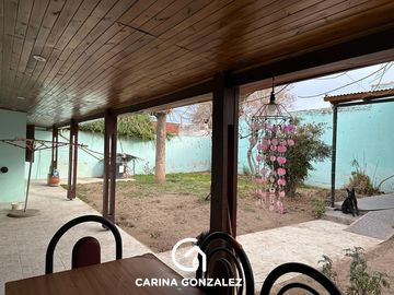 Casa en zona paseo costero