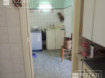 Chalet.Z/ Chauvin. 3 dormitorios. Escritorio. Parque. Garage