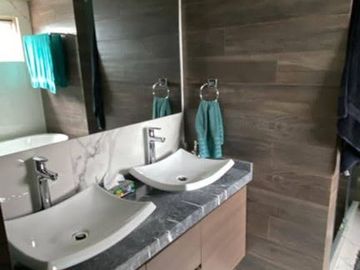 VENTA DE CASA EN CONDADO DEL VALLE METEPEC