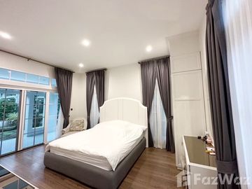 Private House for Sale at Nanthawan Serene Lake