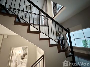 Private House for Sale at Nanthawan Serene Lake