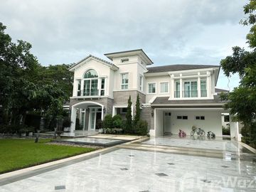 Private House for Sale at Nanthawan Serene Lake