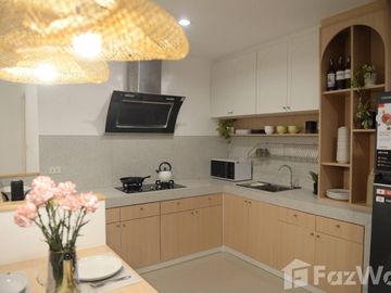 2 Bedroom Townhouse for sale in San Phak Wan, Chiang Mai