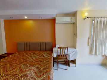 Studio Condo for sale at Hillside 3 Condominium