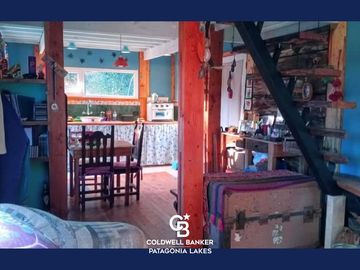 VENTA Casa 3 ambientes, 61 m2, lote de 336 m2, Calle 27 s/n, Altos de Cumelen, Villa la Angostura