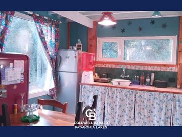 VENTA Casa 3 ambientes, 61 m2, lote de 336 m2, Calle 27 s/n, Altos de Cumelen, Villa la Angostura