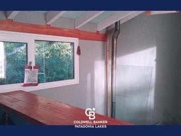 VENTA Casa 3 ambientes, 61 m2, lote de 336 m2, Calle 27 s/n, Altos de Cumelen, Villa la Angostura