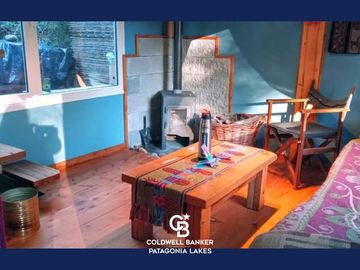 VENTA Casa 3 ambientes, 61 m2, lote de 336 m2, Calle 27 s/n, Altos de Cumelen, Villa la Angostura