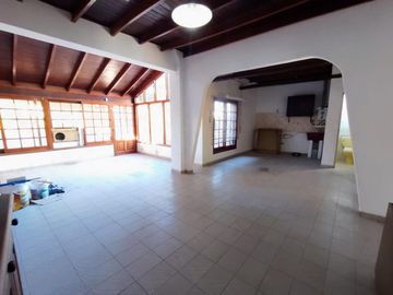 PH 4 AMBIENTES EN BARRACAS VENTA