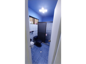CASA VENTA   SANTA LUCIA  MEDELLN  PRIMER PISO CERCA ESTACION