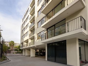 Departamento en Venta en Entre Av. Pocuro y calle Holanda