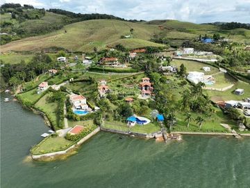 CASA CAMPESTRE en ARRIENDO/VENTA en Darién Lago Calima