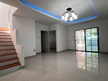 FOR SELL townhouse Baan Pruksa 9 BTS-Sena Nikhom CX-101330